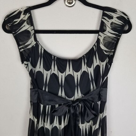 Speechless Scoop‎ Neck Lined Tie Back Dress - Picture 5 of 8